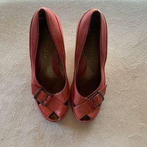 Osoles Peep Toe Wedges